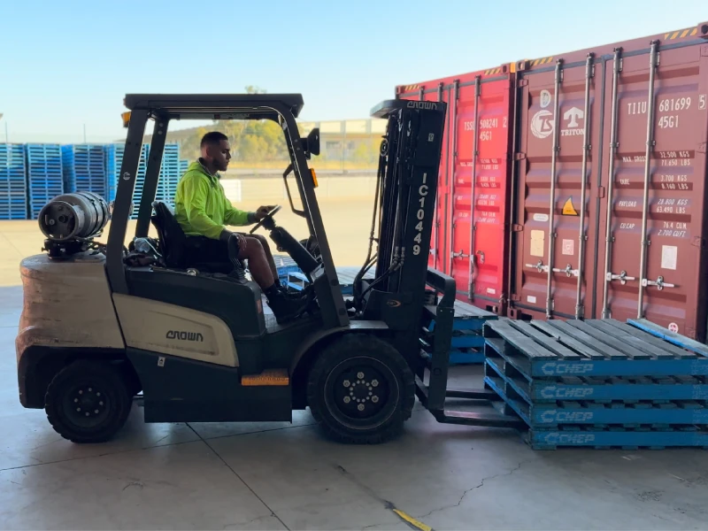 Homepage - Section 5 - Our Sectors - Manufacturing & Industrial Goods